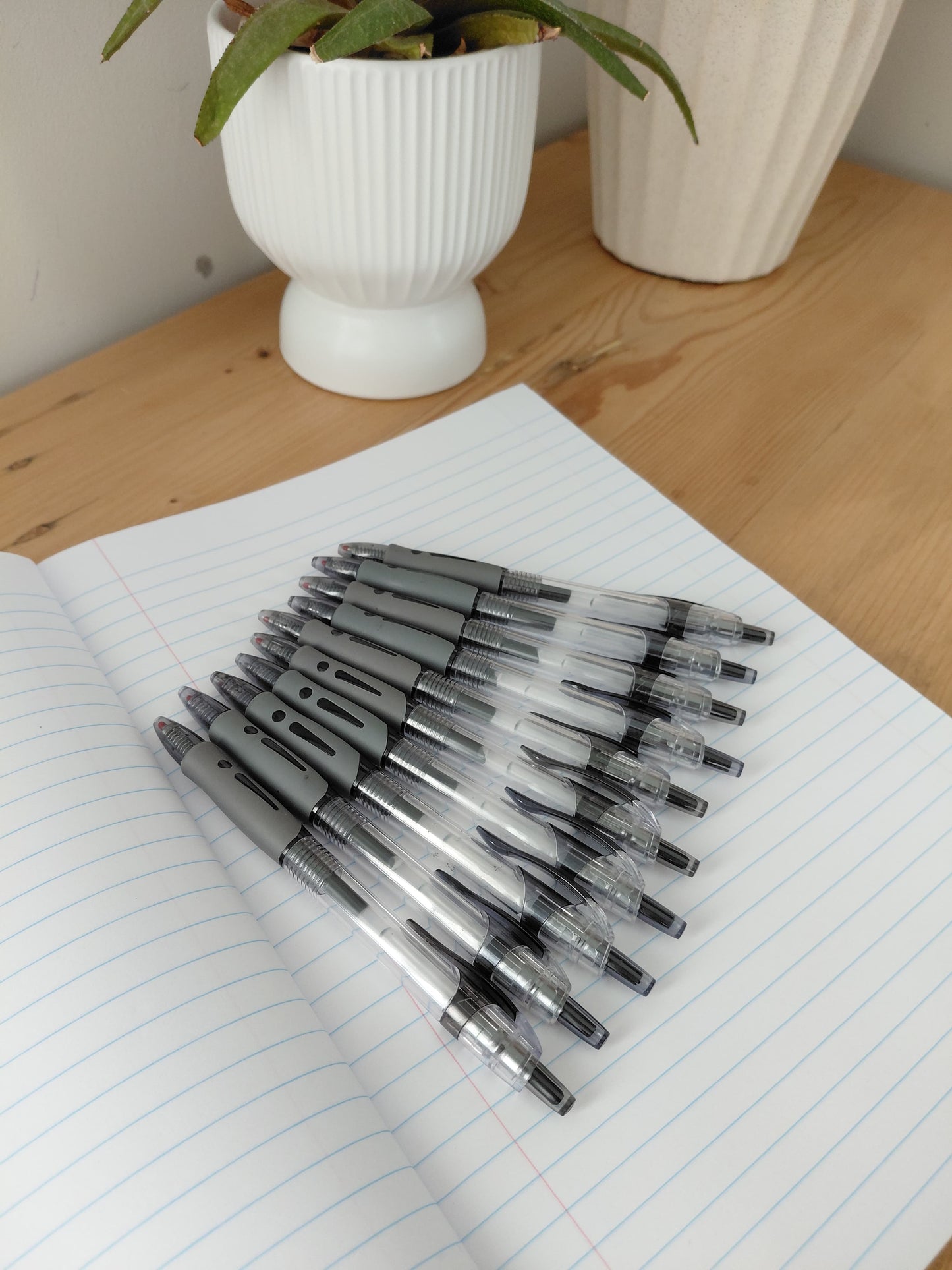Premium Swart Balpuntpenne met Ergonomiese Greep – Stel van 10